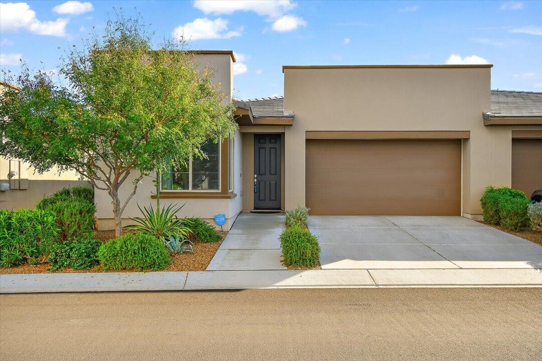 82741 Rosewood Dr in Indio, CA - Building Photo