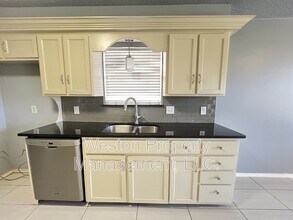 10408 Blue Spruce Rd in Oklahoma City, OK - Building Photo - Building Photo