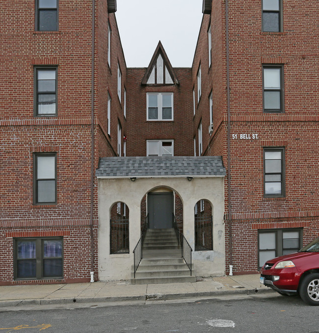 51 Bell St in Hempstead, NY - Building Photo - Building Photo