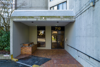 the Heritage in New Westminster, BC - Building Photo - Building Photo