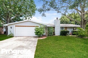 1508 Albemarle Ct in Dunedin, FL - Building Photo