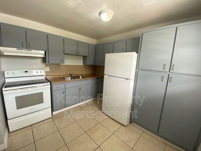 property at 3208 Louisiana Ave