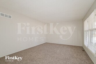 1560 Leisure Dr in Florissant, MO - Building Photo - Building Photo