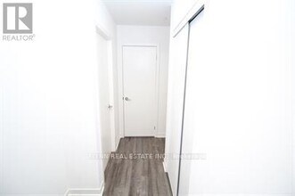 1808 St Clair Ave W in Toronto, ON - Building Photo - Building Photo