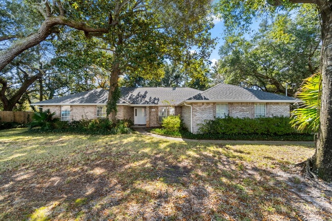 property at 4139 Sandy Bluff Dr W