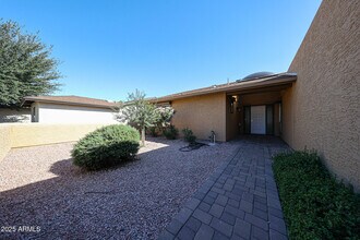 9833 E Watford Way in Sun Lakes, AZ - Building Photo - Building Photo