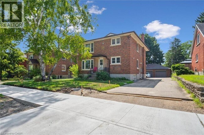 115 Marlborough Ave in Kitchener, ON - Building Photo - Building Photo