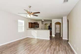6227 Still Meadow in San Antonio, TX - Building Photo - Building Photo