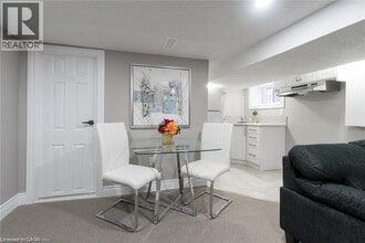 27 Belmont Ave in Hamilton, ON - Building Photo - Building Photo