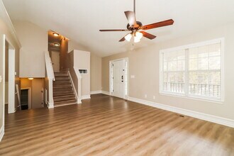 3095 Briarfield Ct in Villa Rica, GA - Building Photo - Building Photo