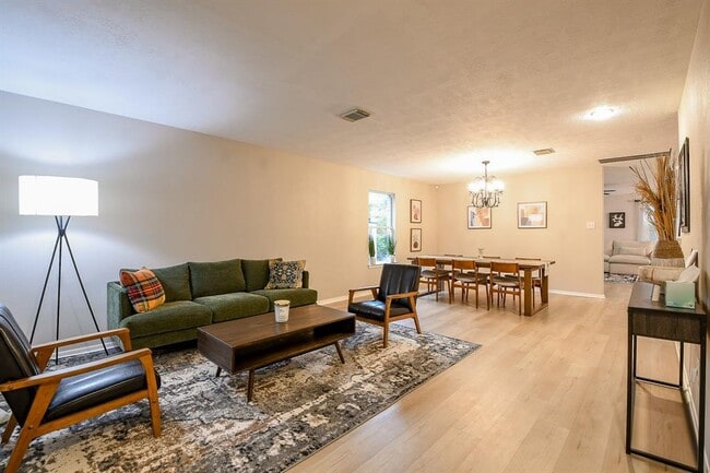 6711 Seminole Lodge Ln in Spring, TX - Building Photo - Building Photo