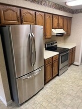 603 Red Oak Dr in Hendersonville, NC - Building Photo - Building Photo