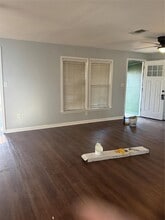 7319 TX-36 in Rosenberg, TX - Building Photo - Building Photo