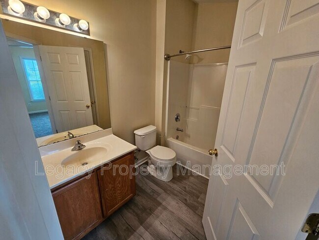 539 Creekview Ct in Burlington, NC - Building Photo - Building Photo