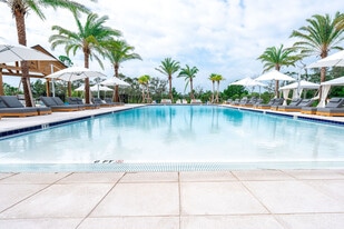 Flagler Crossing in St. Augustine, FL - Building Photo