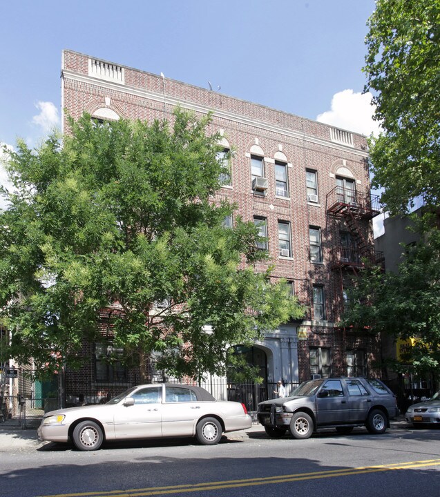 903 New York Ave in Brooklyn, NY - Building Photo