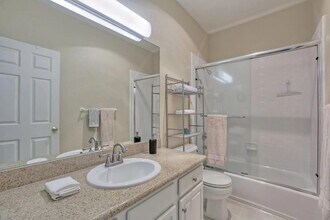 18 Flora Ln in Scotts Valley, CA - Building Photo - Building Photo