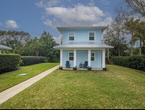 495 33rd Ave, Unit 2 in Vero Beach, FL - Building Photo - Building Photo