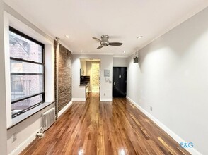 493 2nd Ave in New York, NY - Foto de edificio - Building Photo