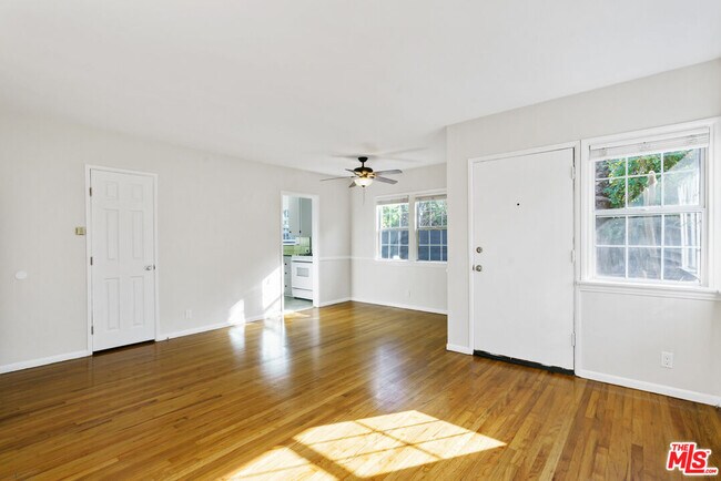 1781 Washington Way in Los Angeles, CA - Building Photo - Building Photo