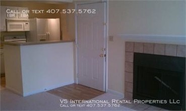 4401 Thornbriar Ln-Unit -Unit R205 in Orlando, FL - Building Photo - Building Photo