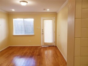 4931 Junius St-Unit -2 in Dallas, TX - Building Photo - Building Photo