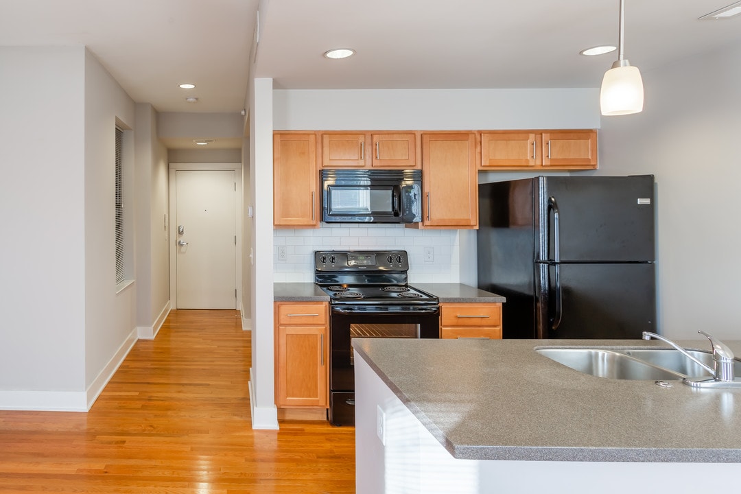 Mercer Commons Apartments in Cincinnati, OH - Building Photo