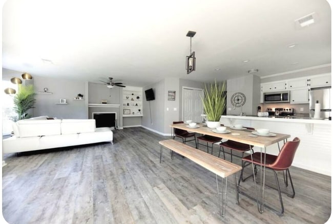 property at 33B Battery Walk Ct