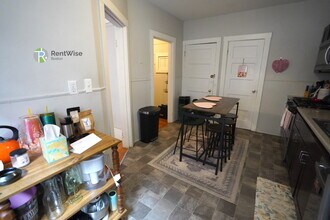 218 South St in Boston, MA - Foto de edificio - Building Photo