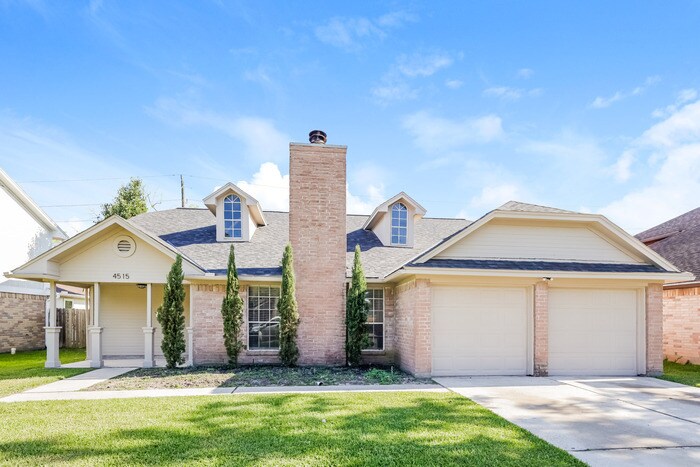 4515 Tangle Creek Ln in Spring, TX - Foto de edificio