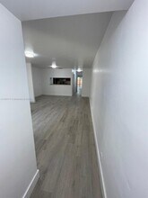 4044 Sierra Terrace in Sunrise, FL - Building Photo - Building Photo