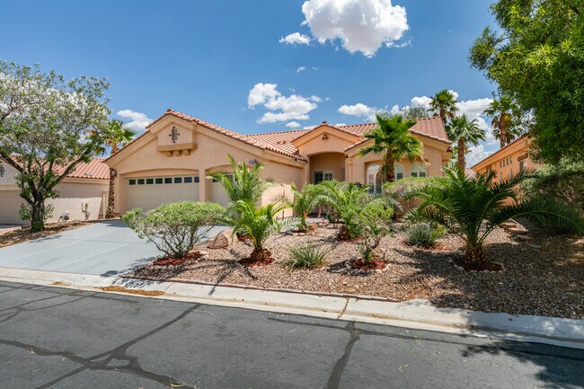 4105 Demoline Cir in Las Vegas, NV - Building Photo - Building Photo