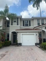 254 Riverwalk Cir in Sunrise, FL - Building Photo