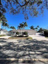 5510 Bayview Dr in Fort Lauderdale, FL - Building Photo