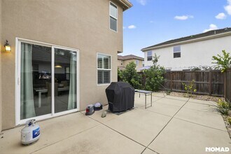 5309 Ocean Ln in Elk Grove, CA - Foto de edificio - Building Photo