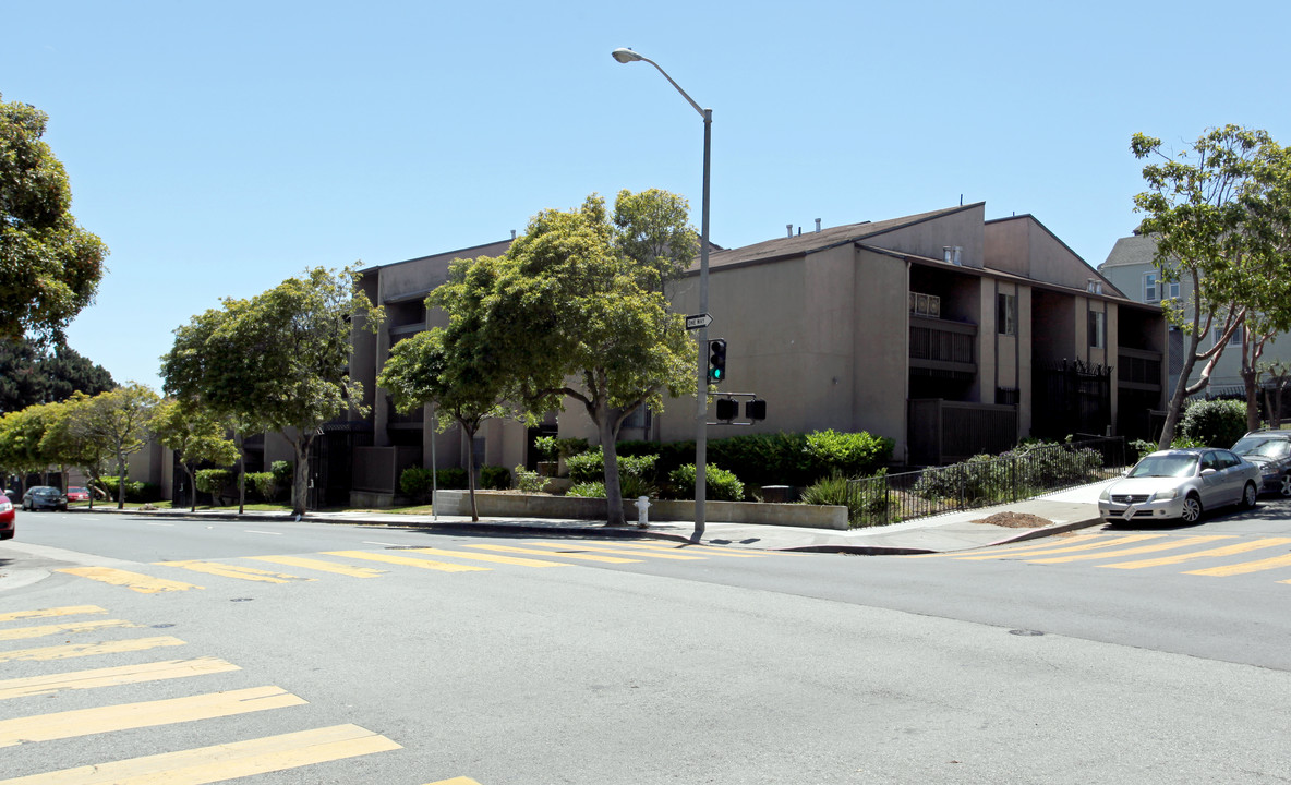 Laurel Gardens Apartments in San Francisco, CA - Building Photo