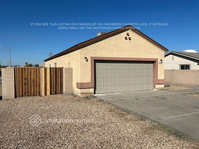 3102 E Roeser Rd in Phoenix, AZ - Foto de edificio - Building Photo