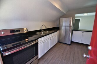 1101 Stewart Ave in Las Vegas, NV - Building Photo - Building Photo