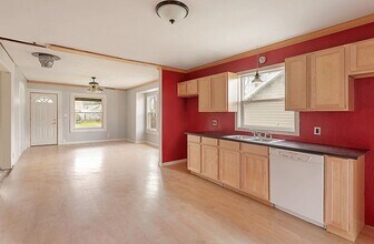 208 B St in Vernonia, OR - Building Photo - Building Photo