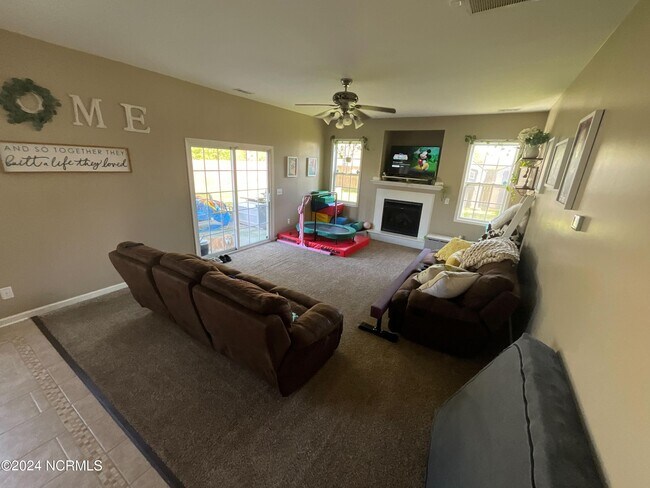 109 Azalea Plantation Blvd in Maysville, NC - Building Photo - Building Photo