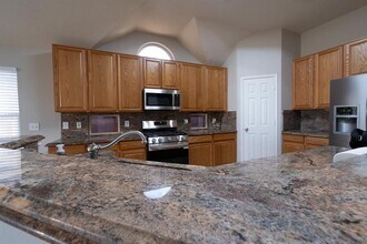 11735 Berkway Trail in Houston, TX - Building Photo - Building Photo