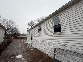 2527 Switzer Ave in Jennings, MO - Building Photo - Building Photo