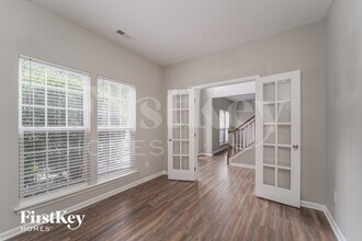 13413 Edgetree Dr in Pineville, NC - Foto de edificio - Building Photo