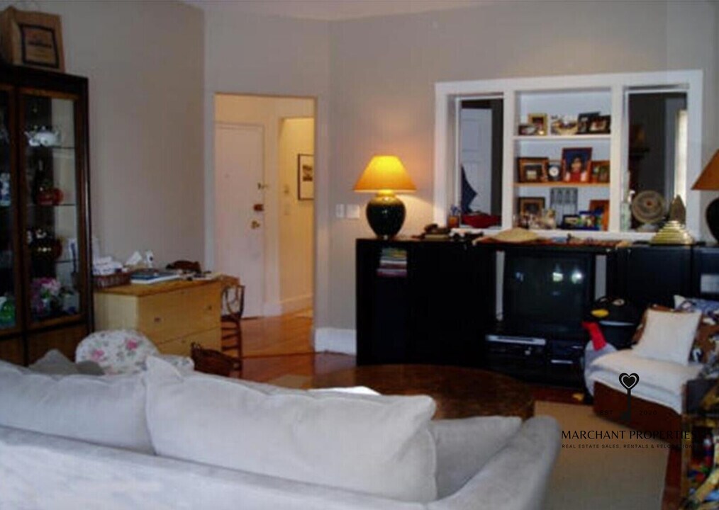 72 Leicester St in Boston, MA - Building Photo