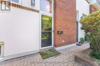 90 George Henry Blvd in Toronto, ON - Building Photo - Building Photo