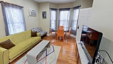 338 Western Ave, Unit 1 in Cambridge, MA - Building Photo - Building Photo