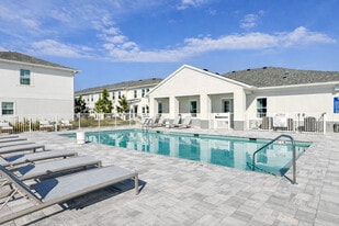 Encanto Isla | Townhomes for Rent in Kissimmee, FL - Building Photo