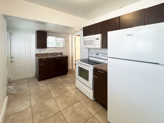 699 NE 86th St in Miami, FL - Building Photo - Building Photo