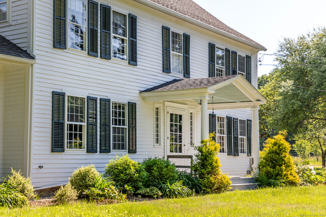 16 Furnace Brook Rd in Cornwall, CT - Building Photo - Building Photo