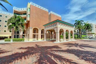 140 SE 5th Ave in Boca Raton, FL - Building Photo - Building Photo